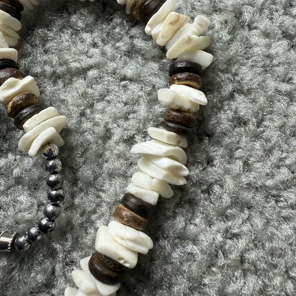 Handmade Beaded Shell Necklace Faux Bone Tooth Pendant & Barrel Clasp - Picture 14 of 16
